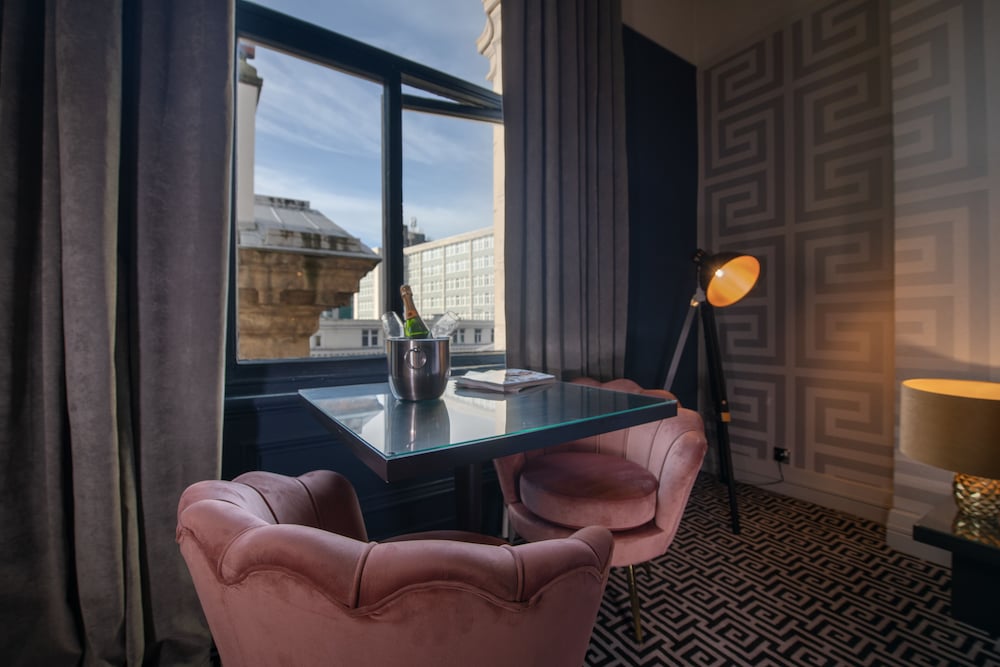 62 Castle Street 20/31