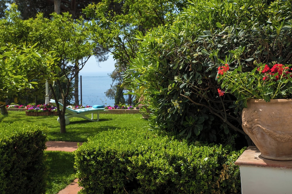 Hotel Villa Brunella 66/74