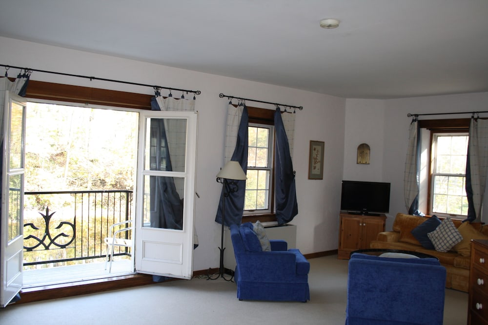 Benmiller Inn & Spa 26/36