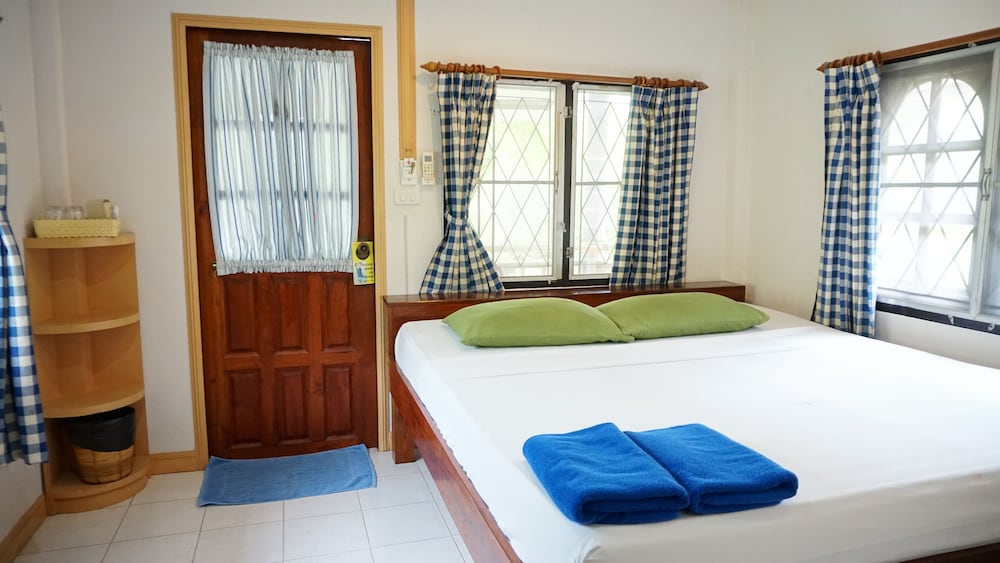 First Villa Beach Resort 38/75