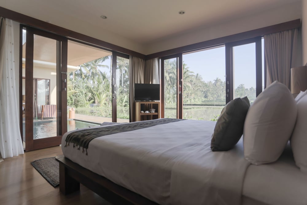 2 BEDROOMS, VILLA, PRIVATE POOL