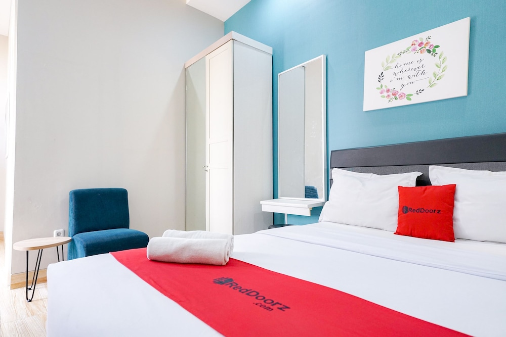 Reddoorz Premium Near Rs Pondok Indah 23/46