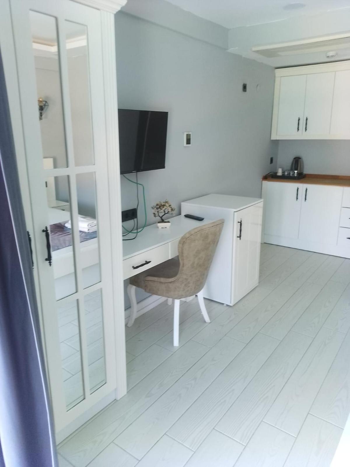 My Leos Hotel 32/50