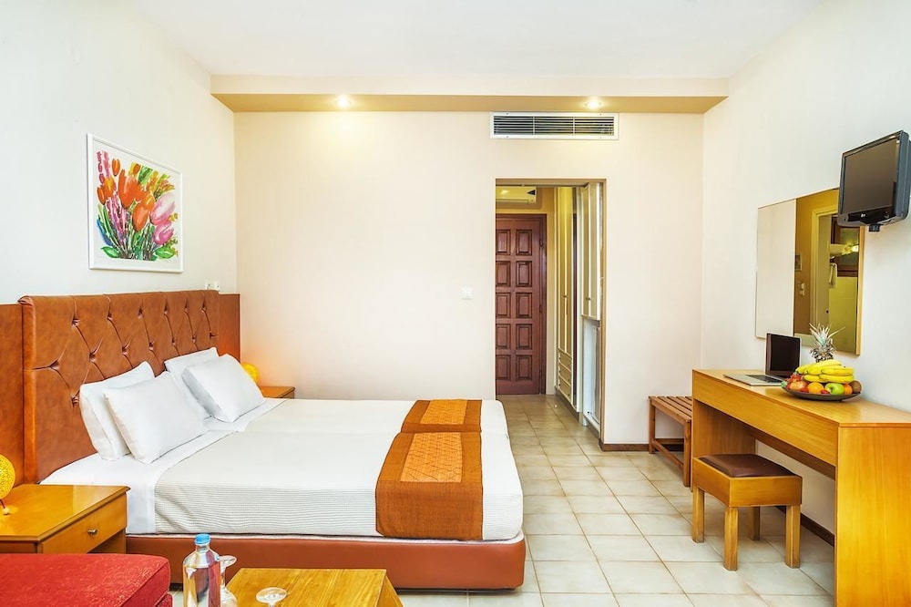 Xenios Possidi Paradise Hotel 8/50