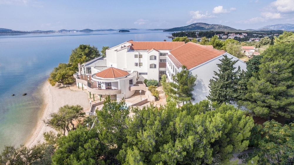 Hotel Miran Pirovac 48/55
