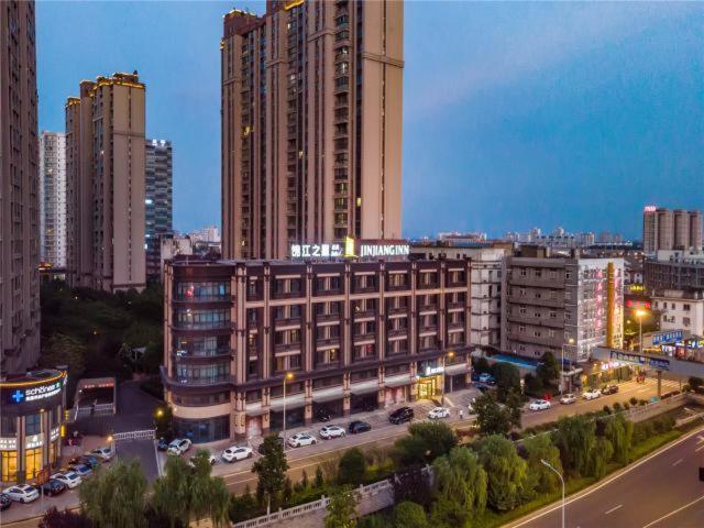 Jinjiang Inn Select Suzhou Shengze Sunhuxilu Hotel 4/25