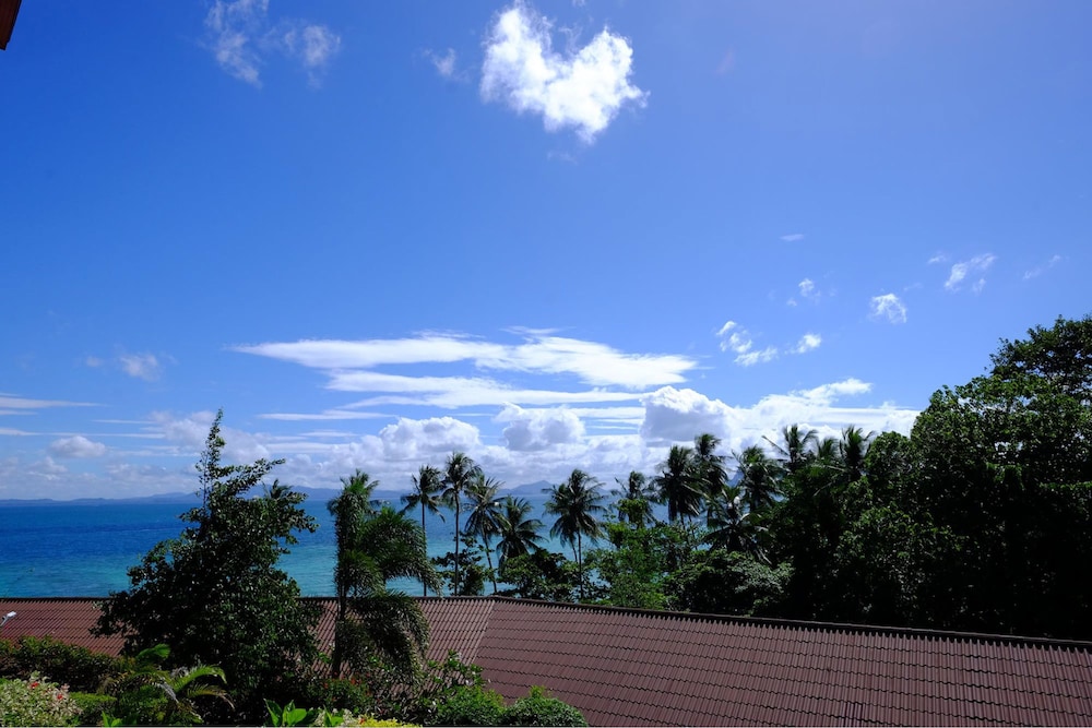 Koh Ngai Cliff Beach Resort 59/61