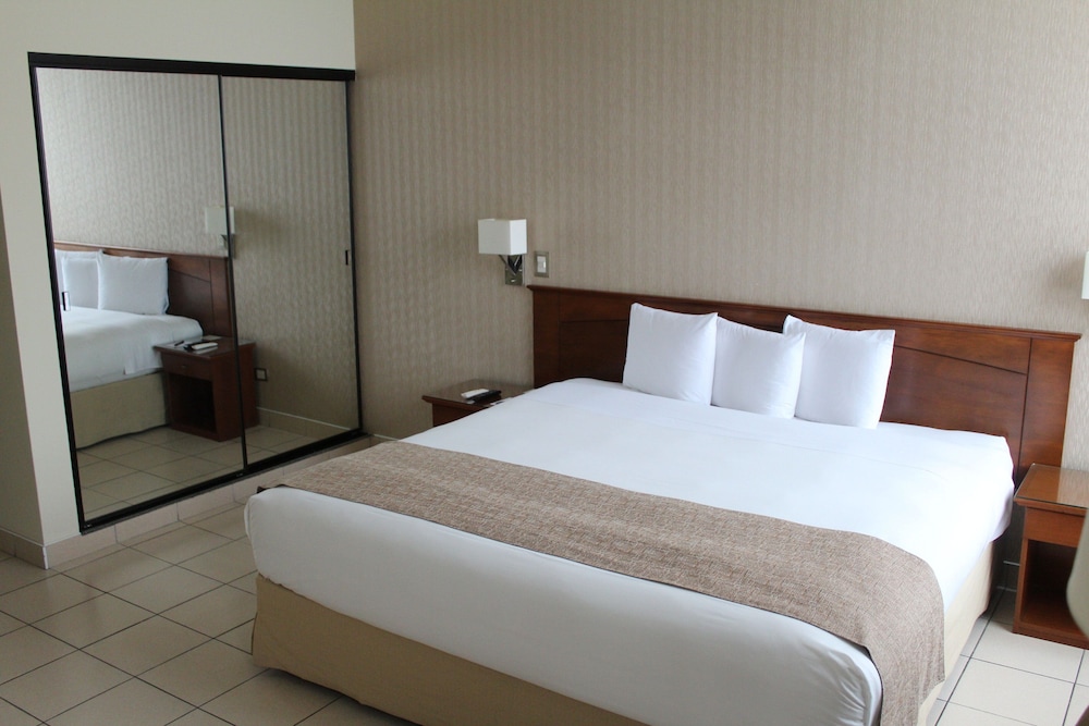 DEL PRADO HOTEL 22/48