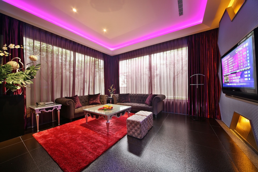 Han Guan Motel 36/48