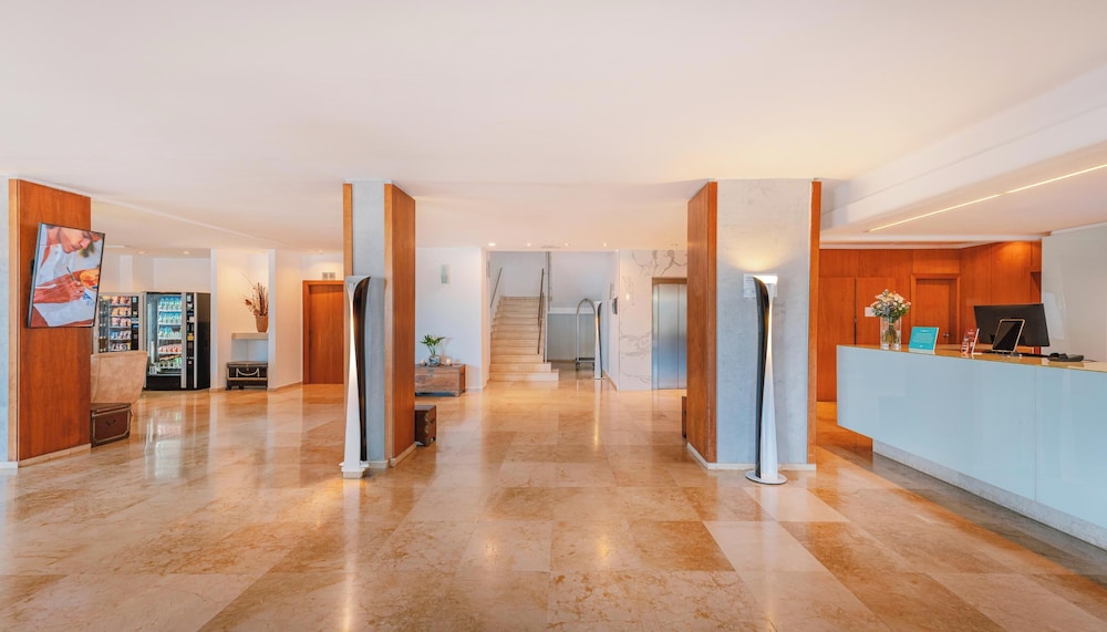 Palladium Hotel Cala Llonga - Adults Only 17/79