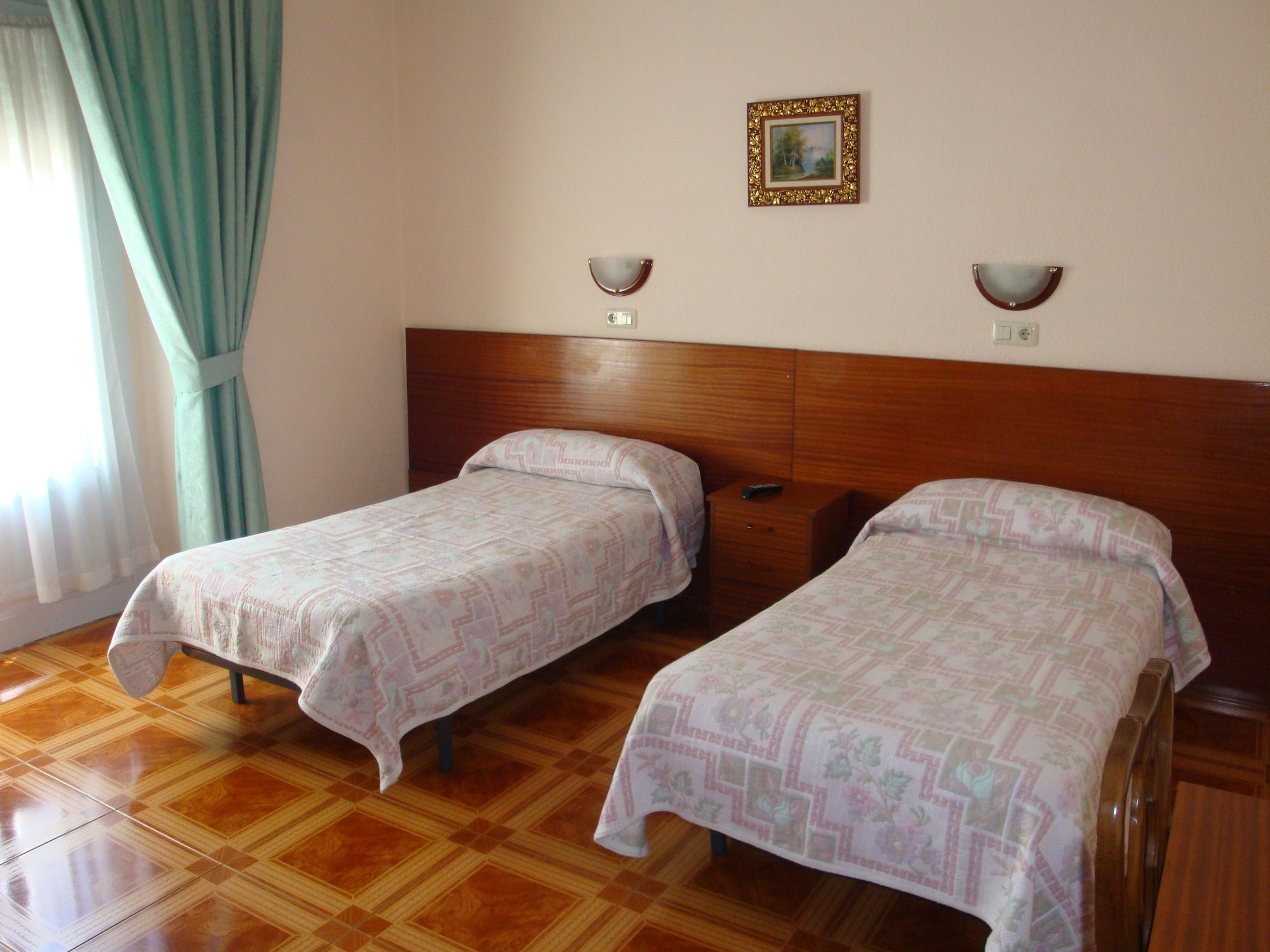 Room, Twin Beds, Hostal Zamora 3/4