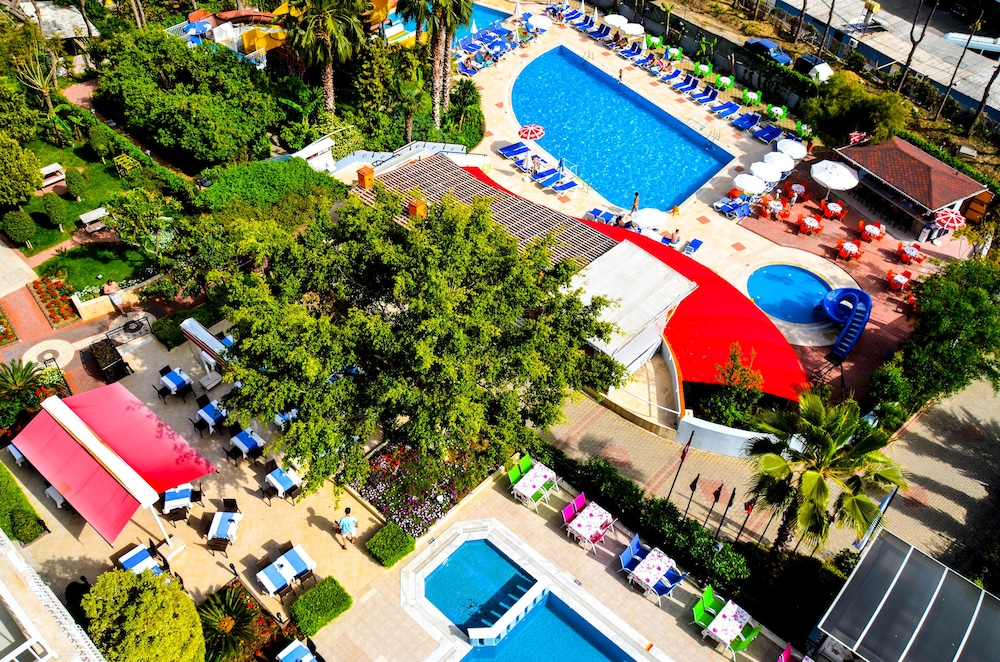 Ark Suite Hotel 35/36