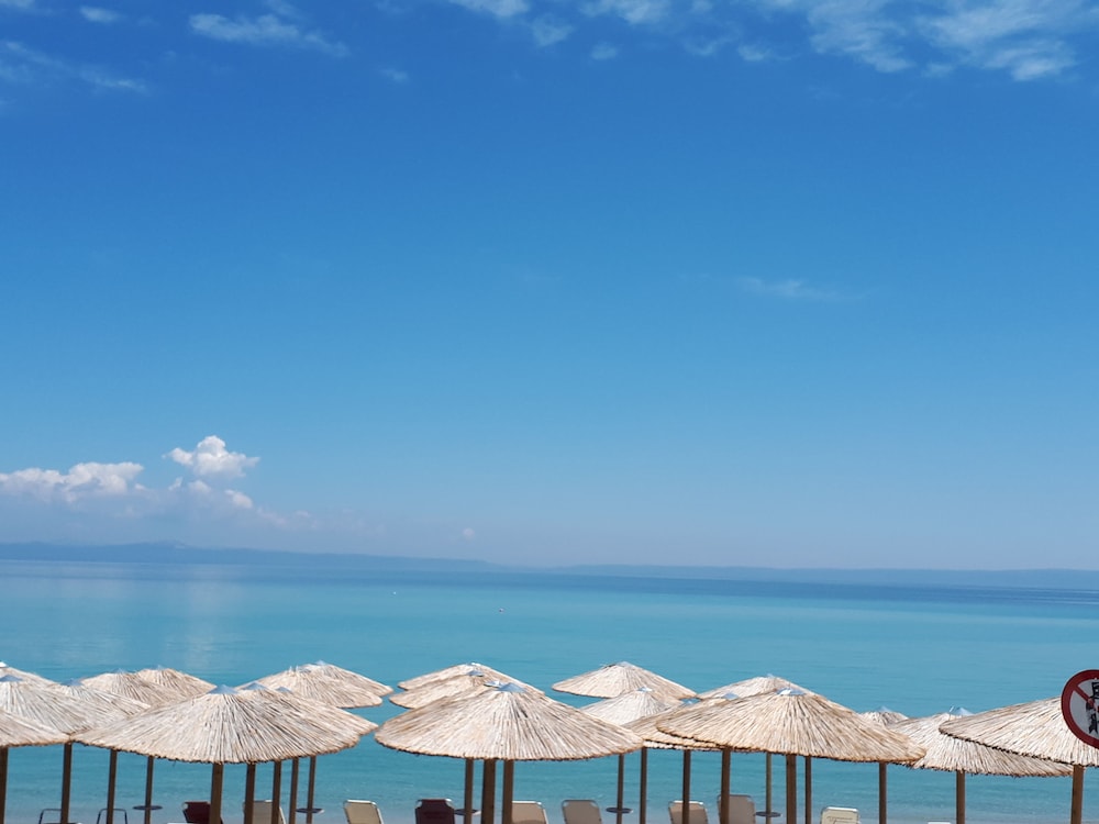 Summer Beach Hotel 36/46