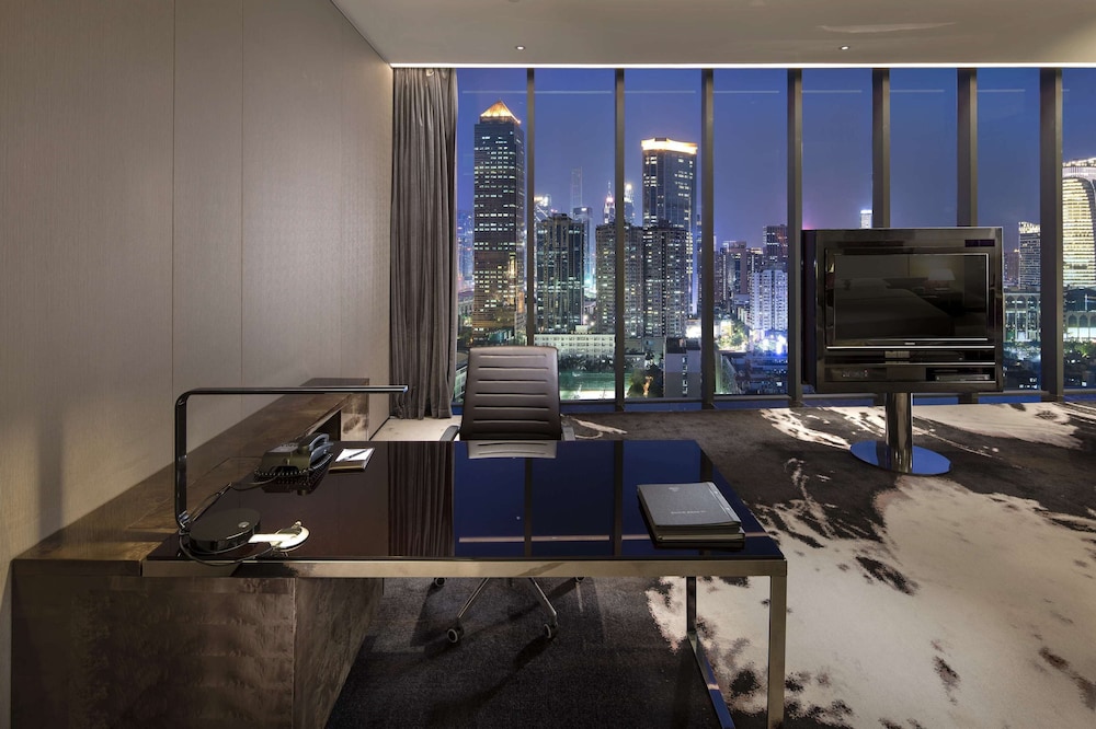 Hilton Guangzhou Tianhe 66/79