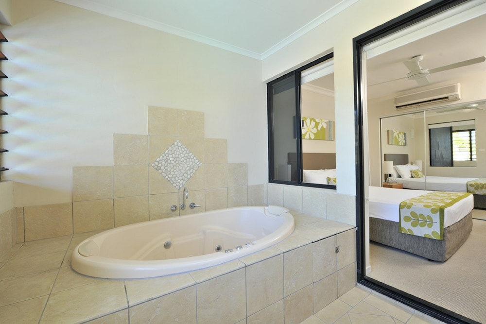 Mantra Heritage Port Douglas 30/60