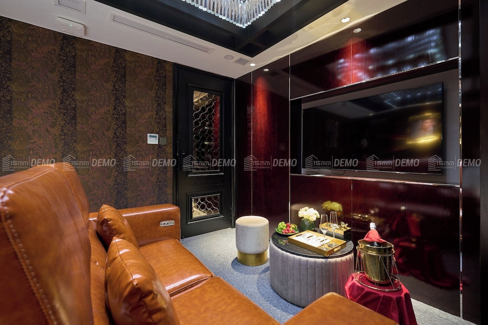 The Haron Hanoi Boutique Hotel 37/47