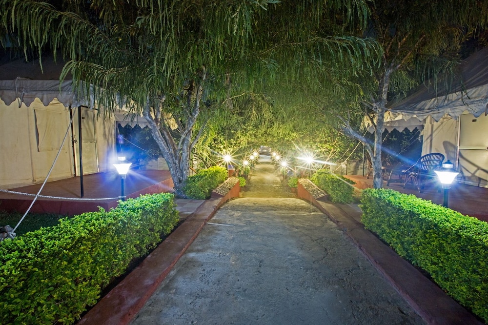 Ranthambhore National Resort 67/73