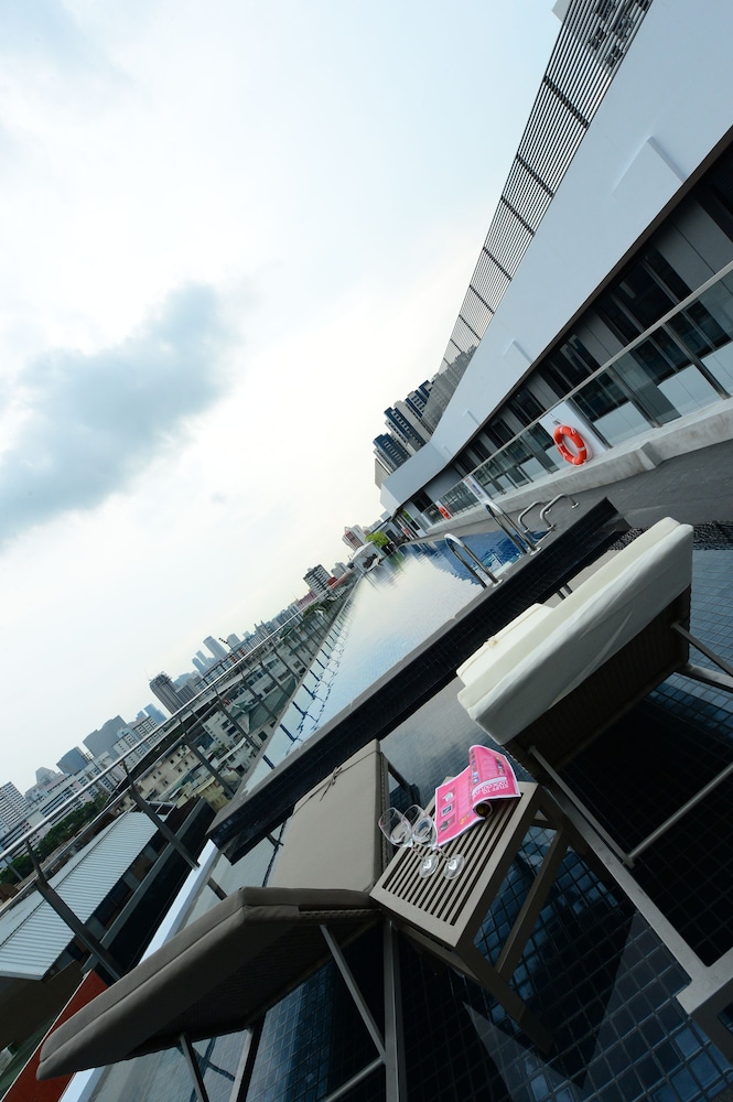 Mercure Singapore Tyrwhitt in SINGAPORE