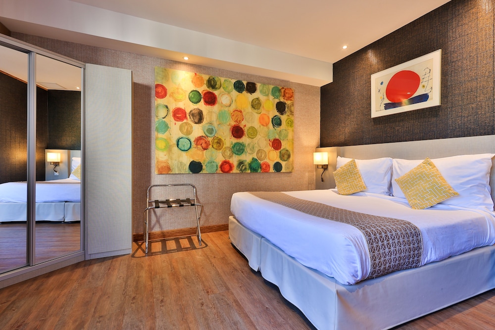 Hotel Provencal 13/50