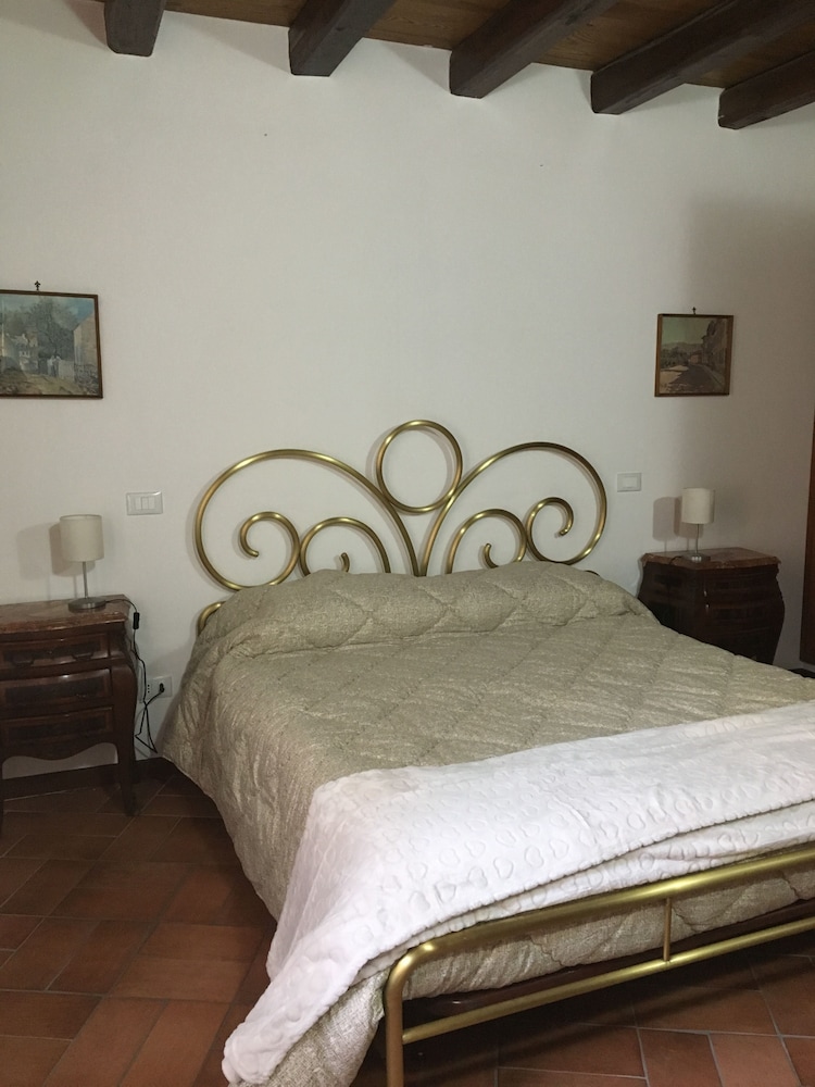 BB Il Re Alla Reginella Guest House 11/42
