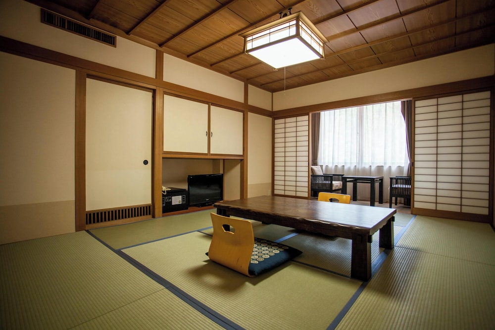 JAPANESE, TATAMI