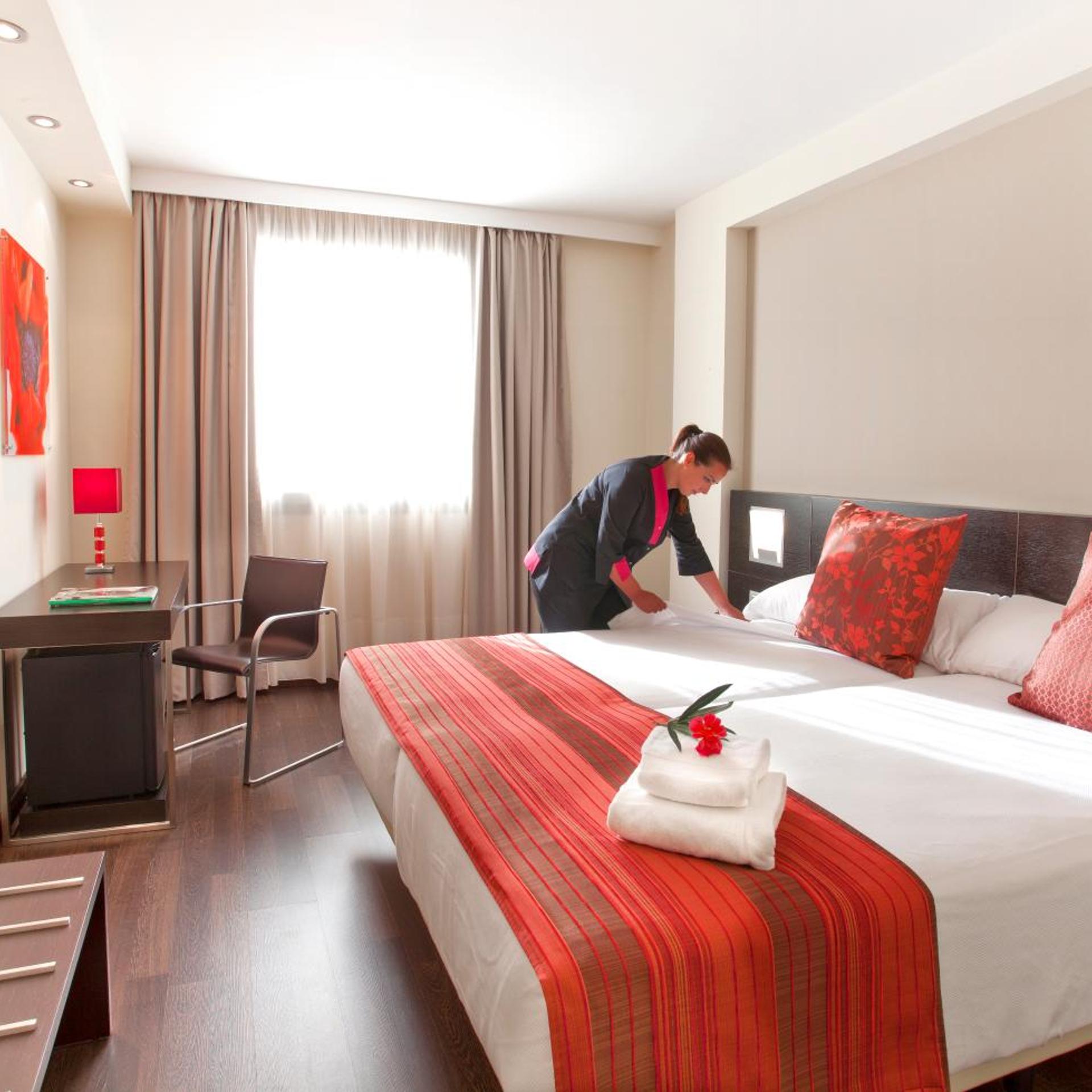 Room, Twin Beds