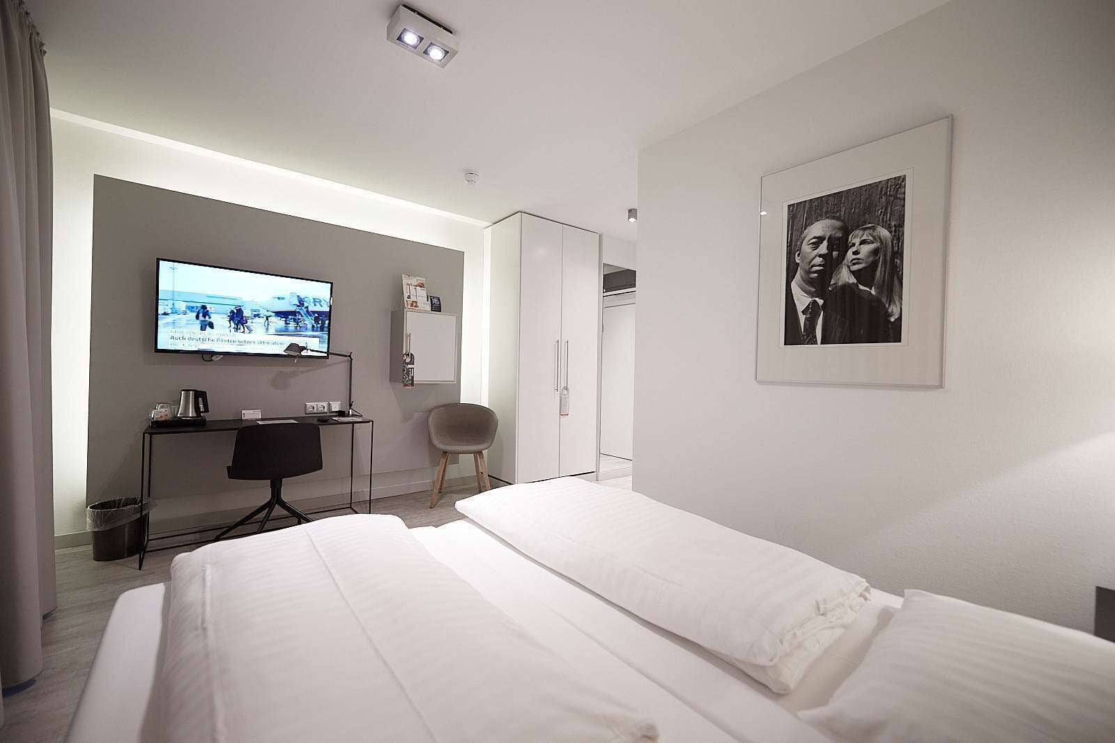 NEW STYLE, 1 BEDROOM, BASIC, DOUBLE BED, COURTYARD VIEW