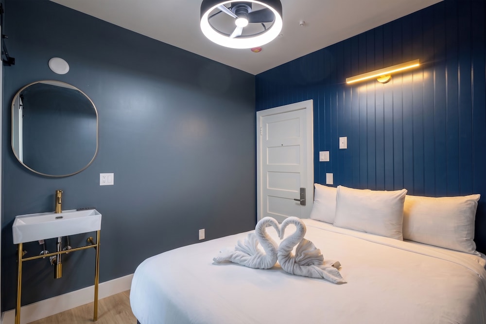 San Remo Hotel 13/50