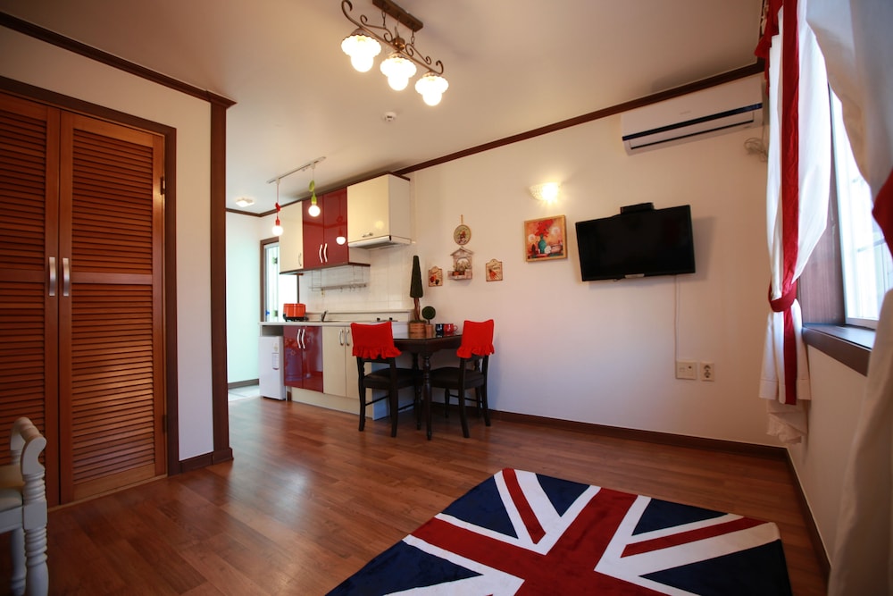 Pyeongchang Green Castle Pension 33/39