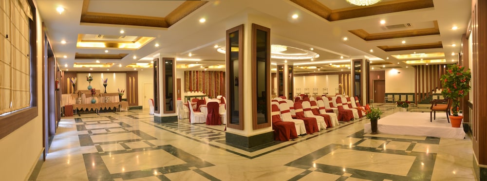 Devashish Hotel 21/27