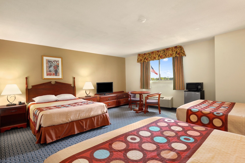 FairBridge Inn Express Williamsville 9/35