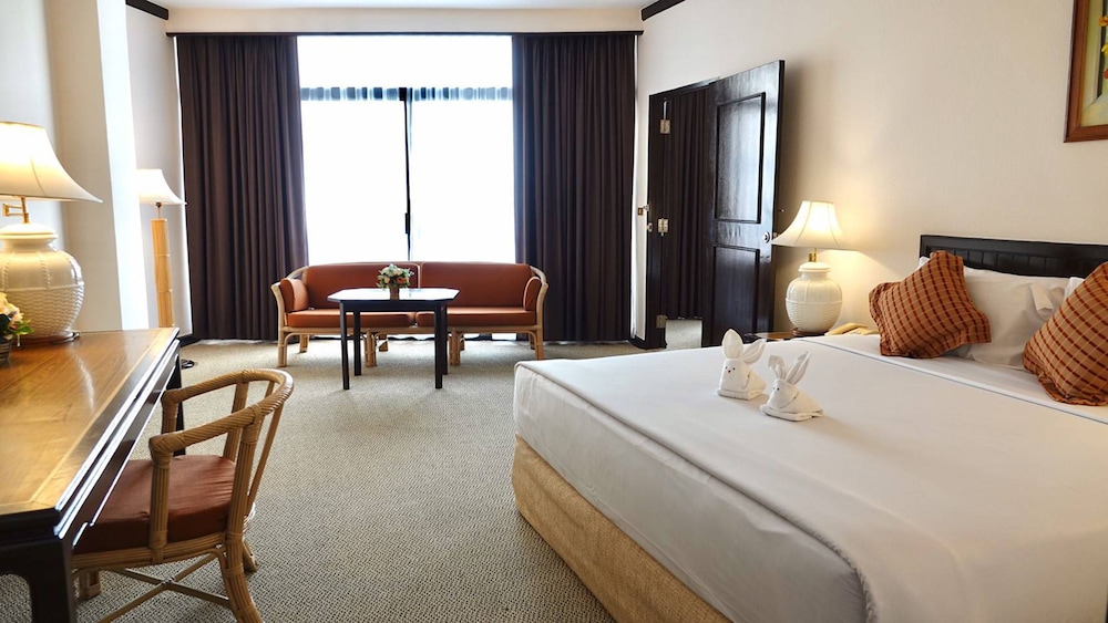 AMBASSADOR CITY JOMTIEN - OCEAN WING 7/50