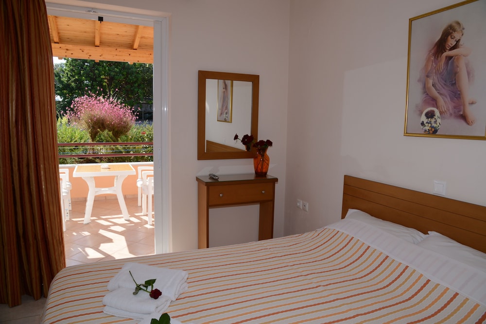 Marias Filoxenia Suites 26/50