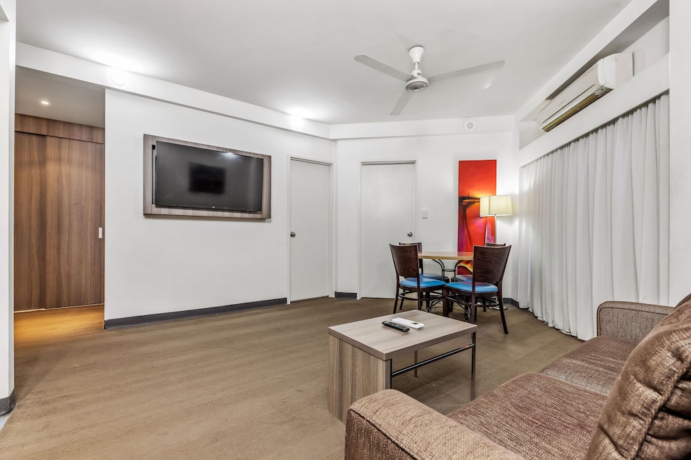Novotel Darwin CBD 45/64