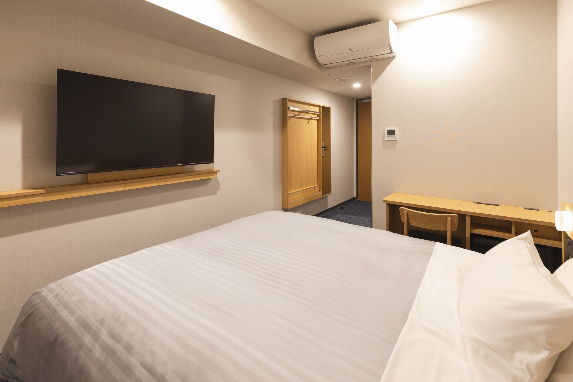 SUPERIOR, DOUBLE BED