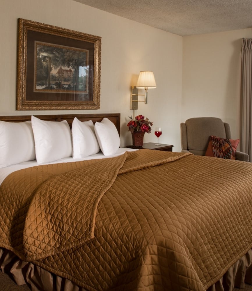 Foothills Inn 6/22