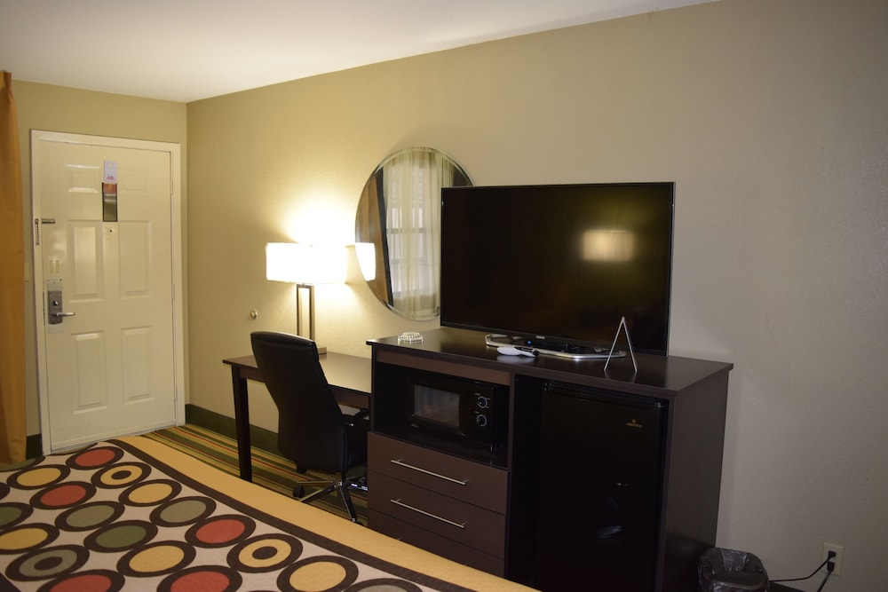 Super 8 by Wyndham Paragould 29/50