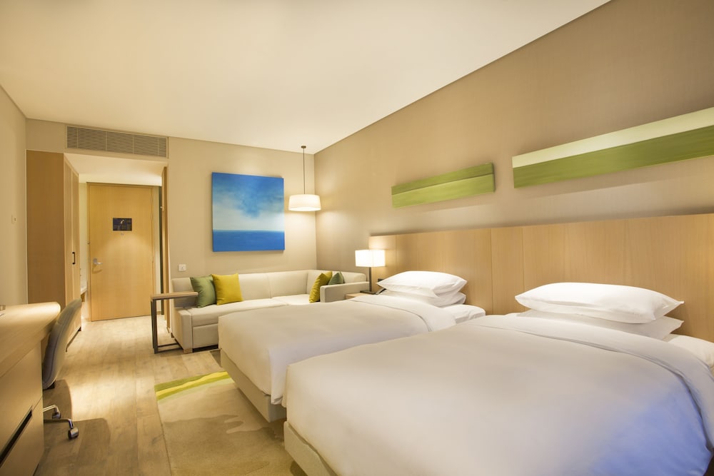 Hyatt Place Sanya City Center 18/62