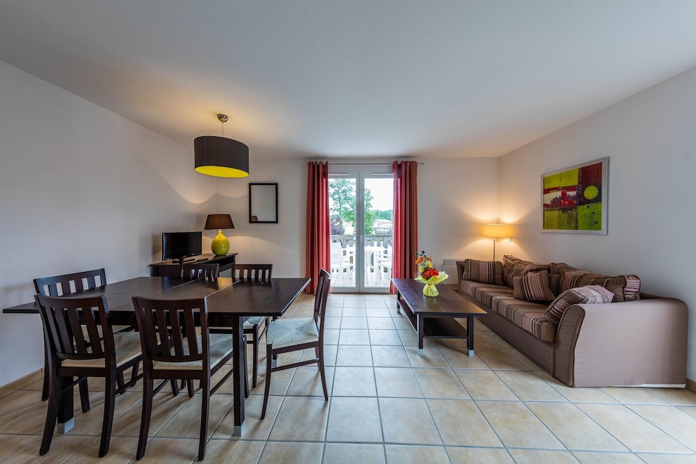 Vacanceole - Le Golf d Albret 30/57