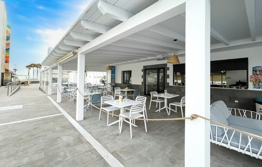 Corralejo Surfing Colors Hotel & Apartments 44/50