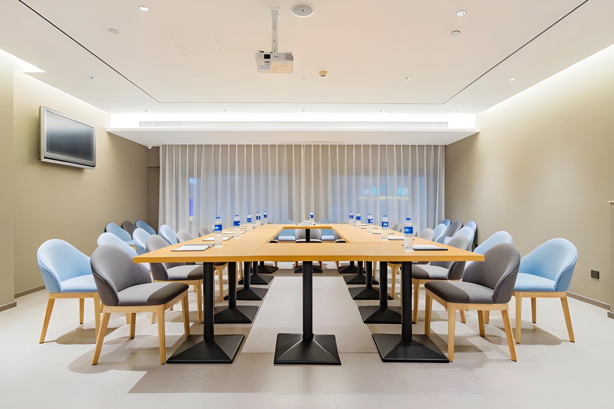 Home Inn (Tianjin Binhai New District MSD Customs Building) 30/34