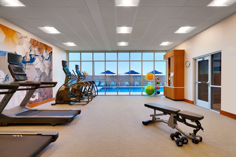 SpringHill Suites by Marriott Cottonwood 24/47