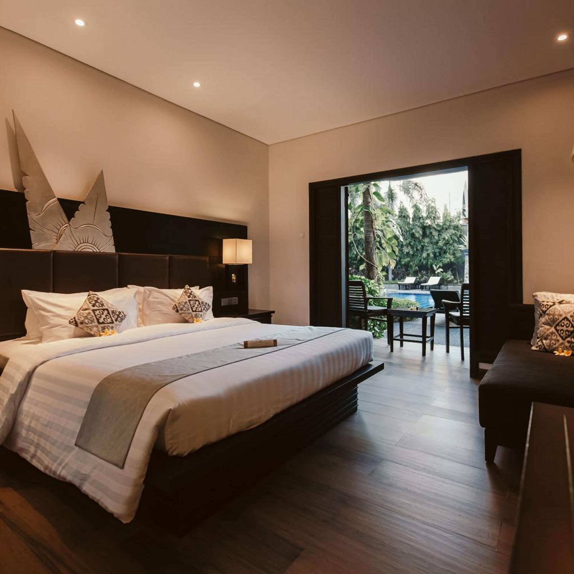 Deluxe, Double or Twin Bed, Pool Access