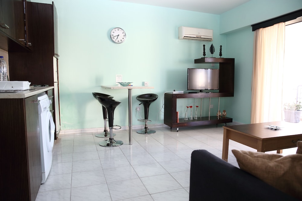 Alora Apartments 18/50