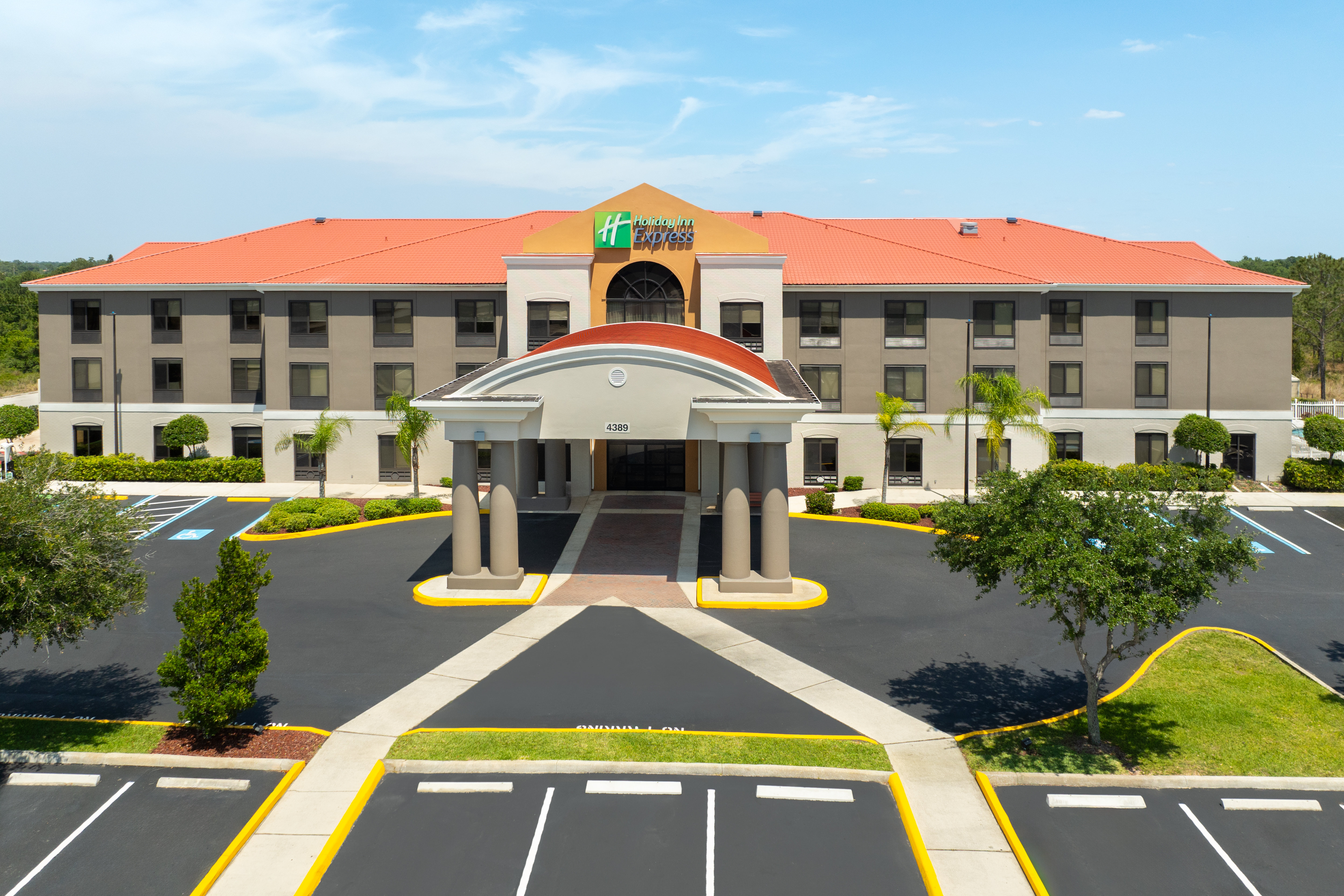 Holiday Inn Express Hotel & Suites Sebring 9/73