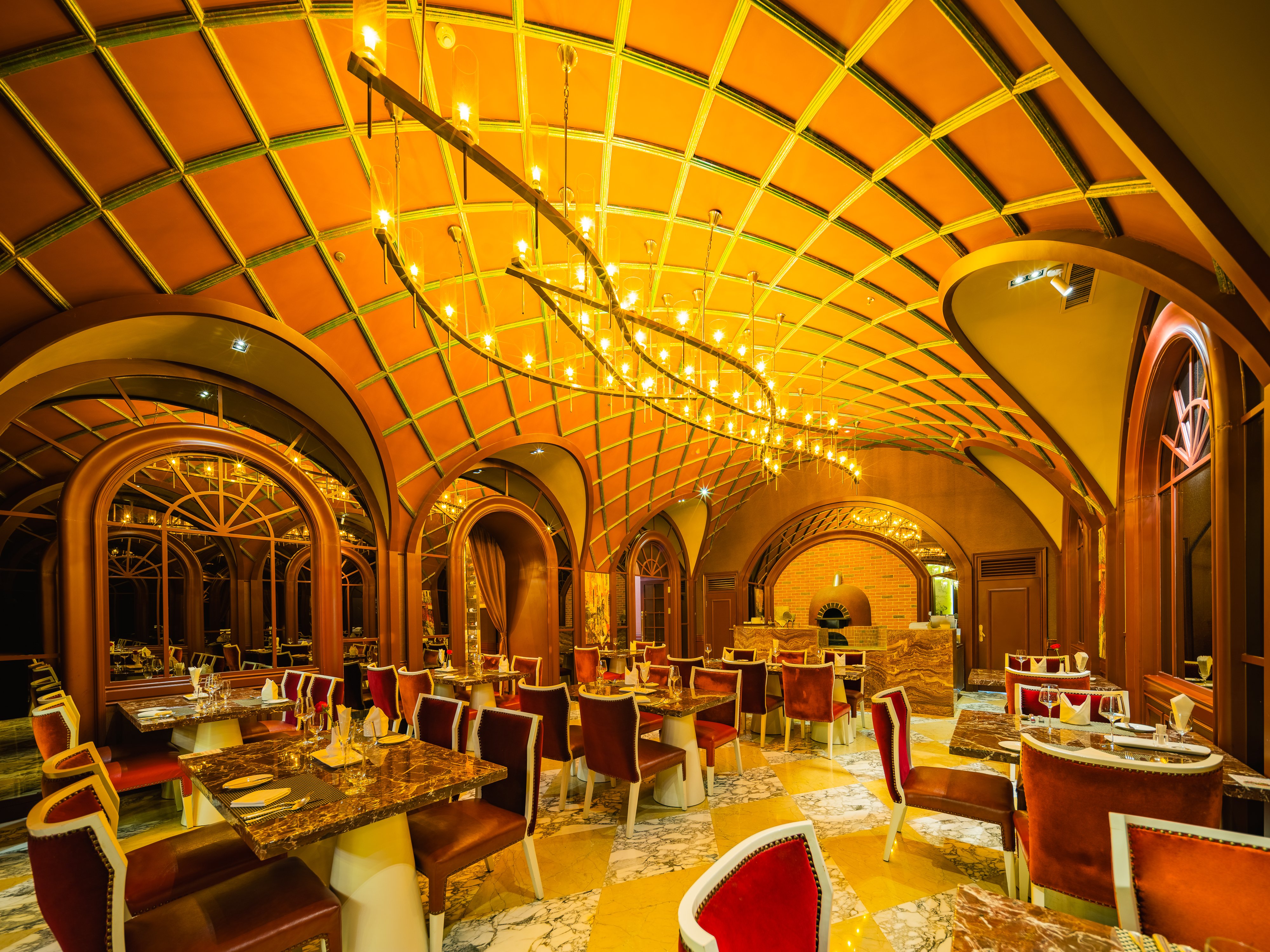 CROWNE PLAZA ZHENGZHOU 54/80