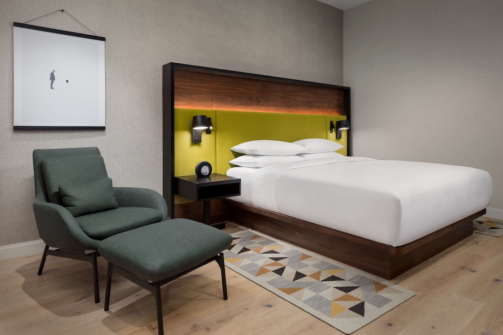 Hyatt Centric Mountain View 24/70