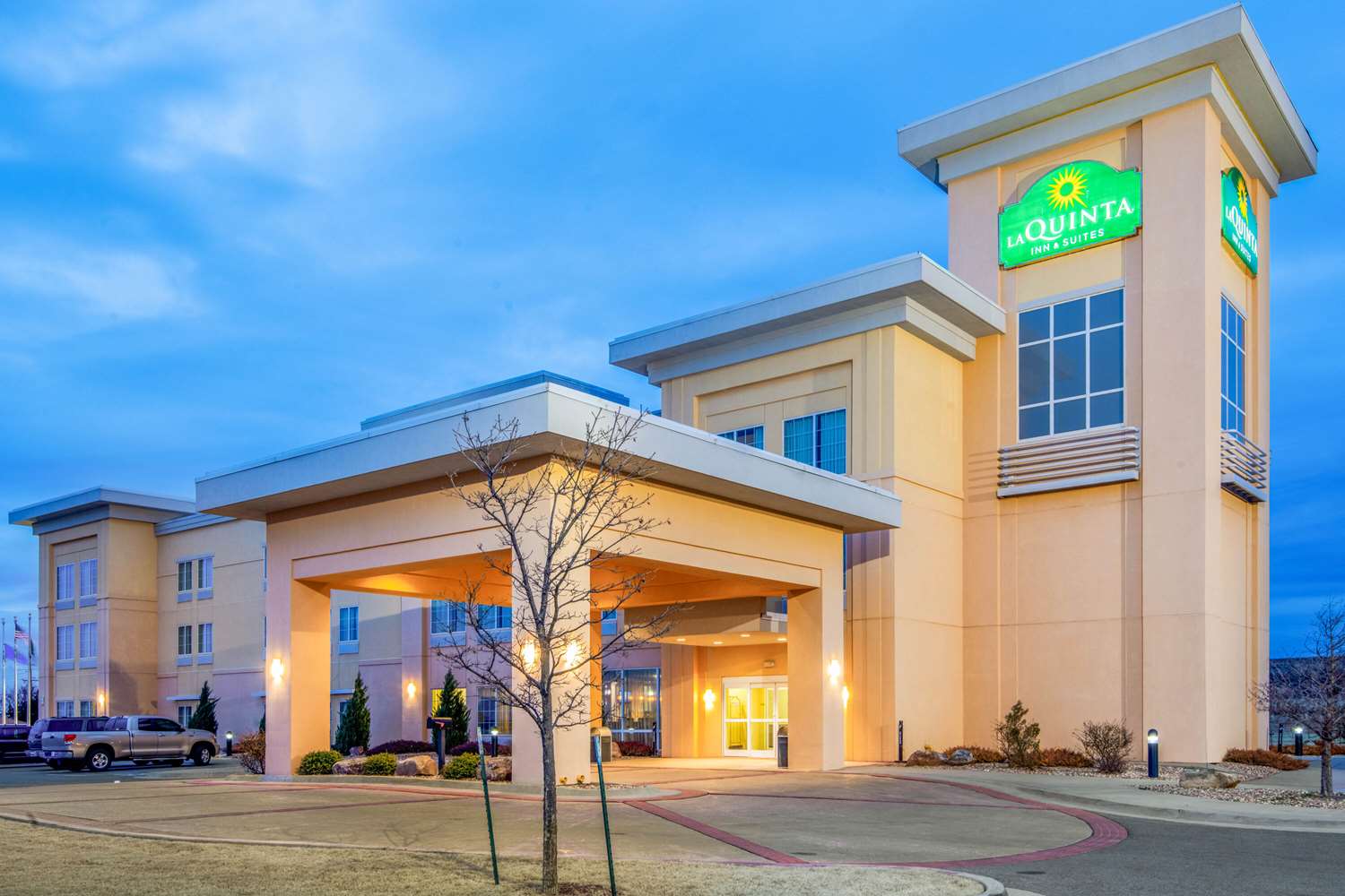La Quinta Inn & Suites by Wyndham Clinton Historic Route 66 44/48
