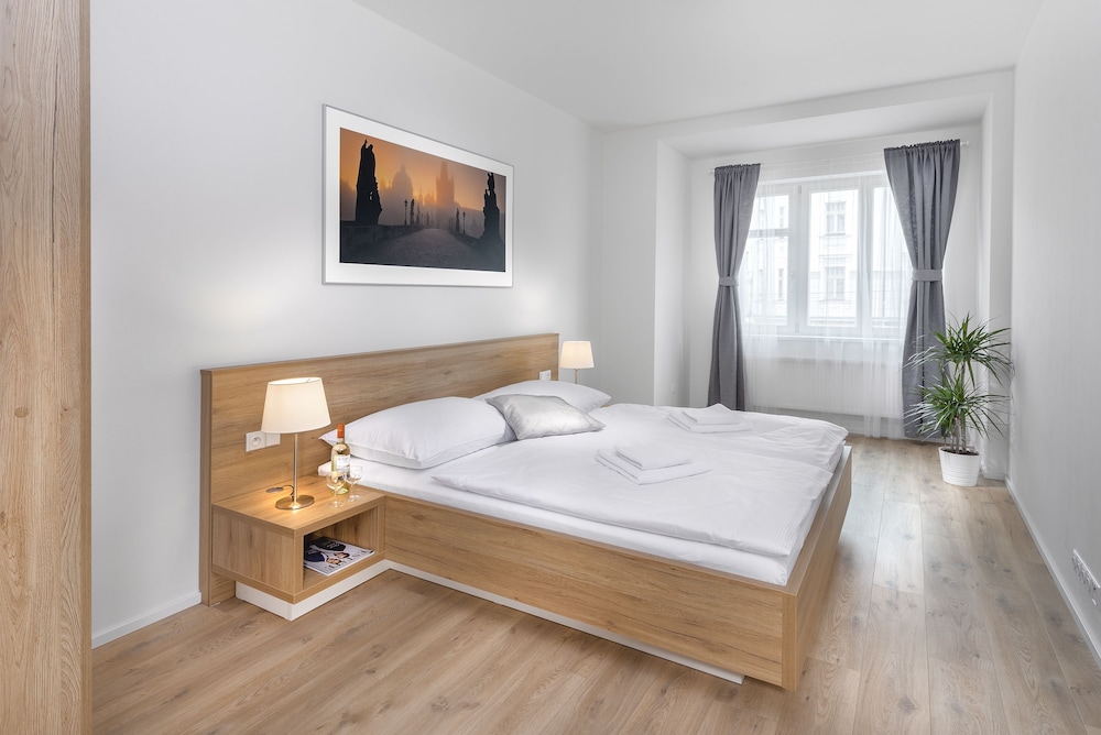 Downtown Suites Belohorska 21/69