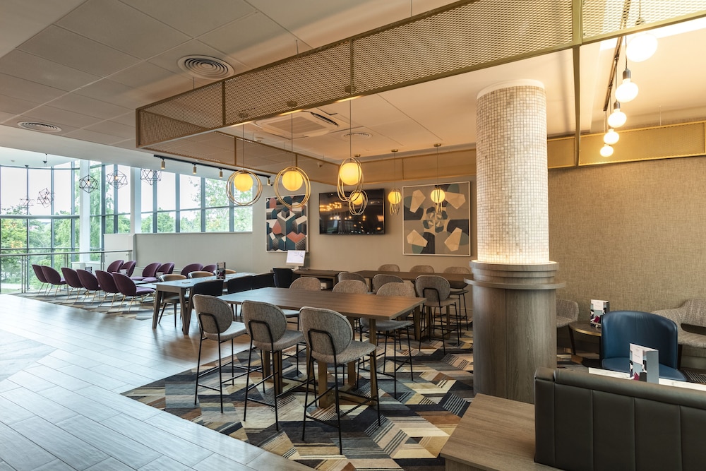 Crowne Plaza Birmingham Nec 61/77